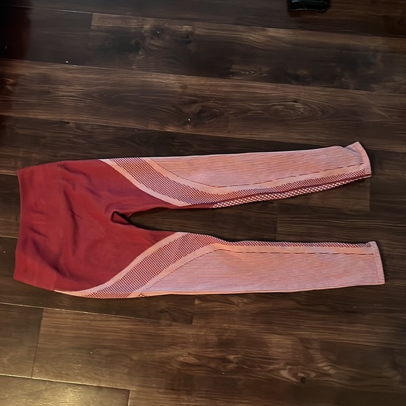 Fabletics leggings - Picture 2 of 2